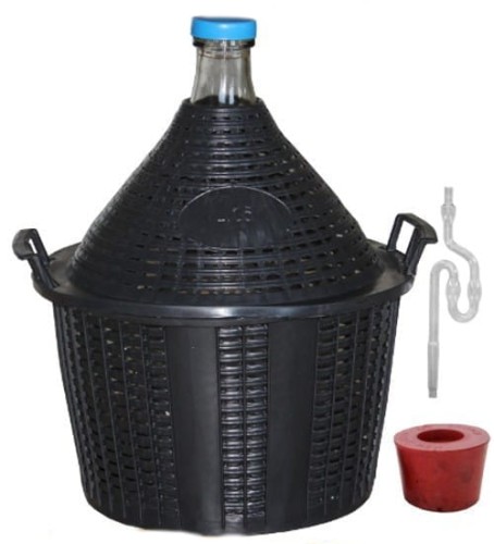 ZESTAW BALON 5L BUTLA DO WINA W KOSZU PLASTIKOWYM.jpg